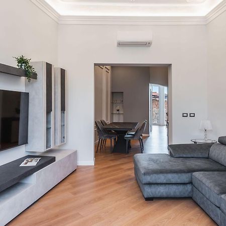 Etnea Modern Apartment By Wonderful Italy Catânia Exterior foto
