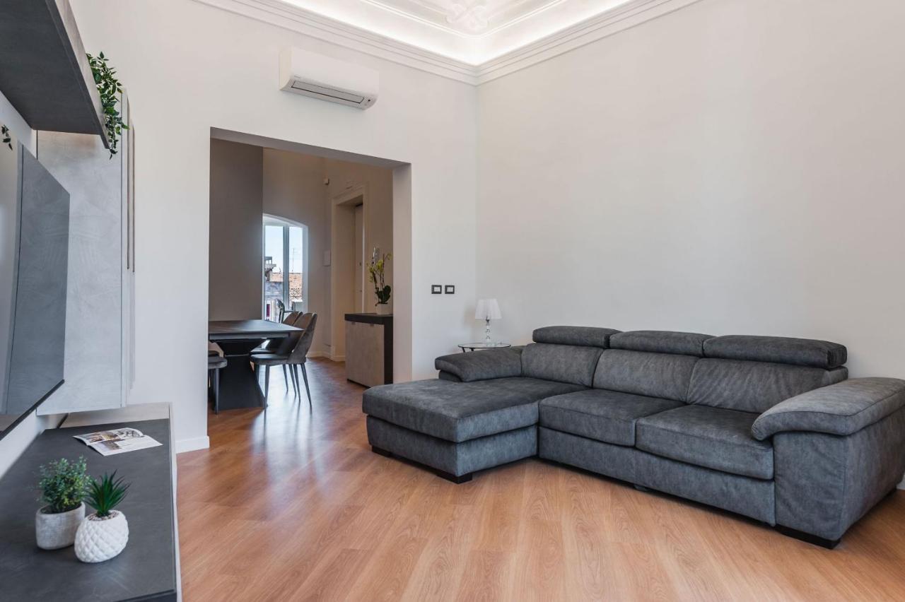 Etnea Modern Apartment By Wonderful Italy Catânia Exterior foto
